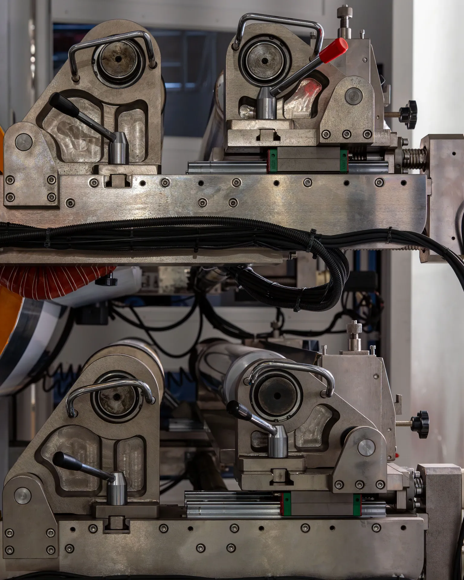 King Series 8 Color High Performance CI Flexographic Printing Machine for Flexible Packaging | LISHG Machinery legacy-static-legacy-static-dsc05162-eab1317f-12c77f29