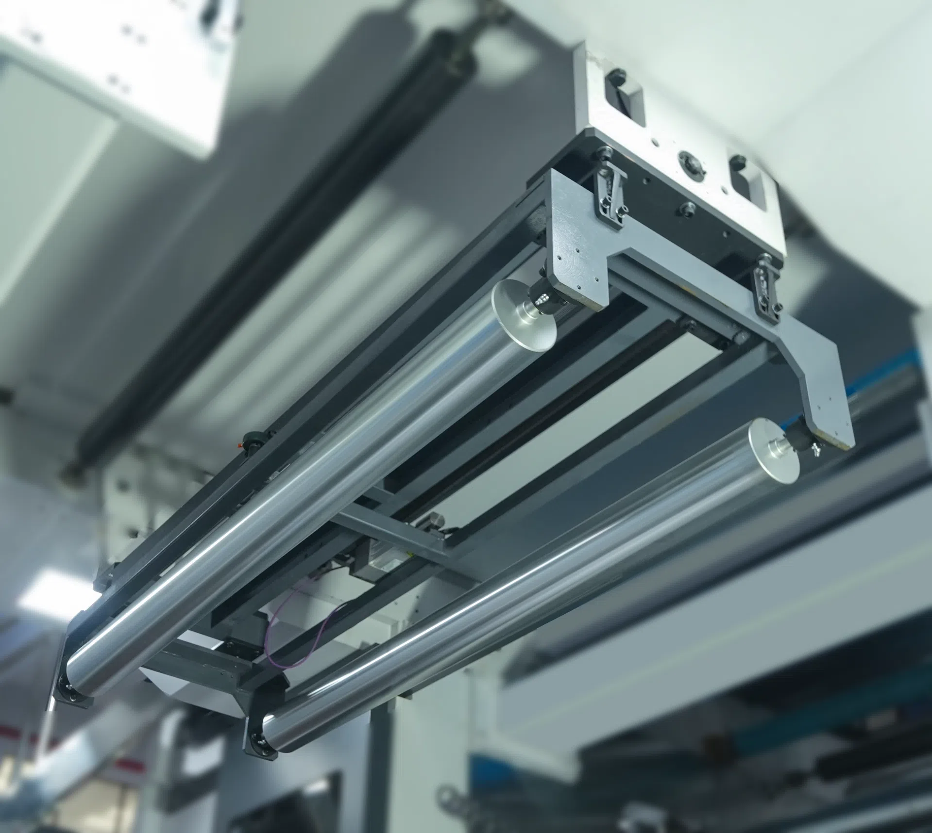 Master Series 8 Color Full Servo Gearless CI Flexo Press for Premium Paper Packaging Production | LISHG Machinery Web Guiding System